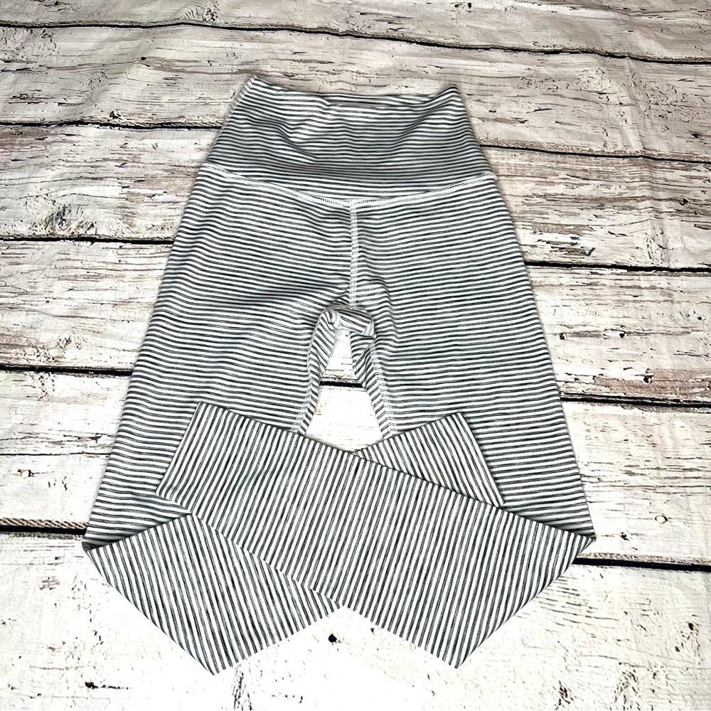 Beyond Yoga Surf Striped Leggings Size S